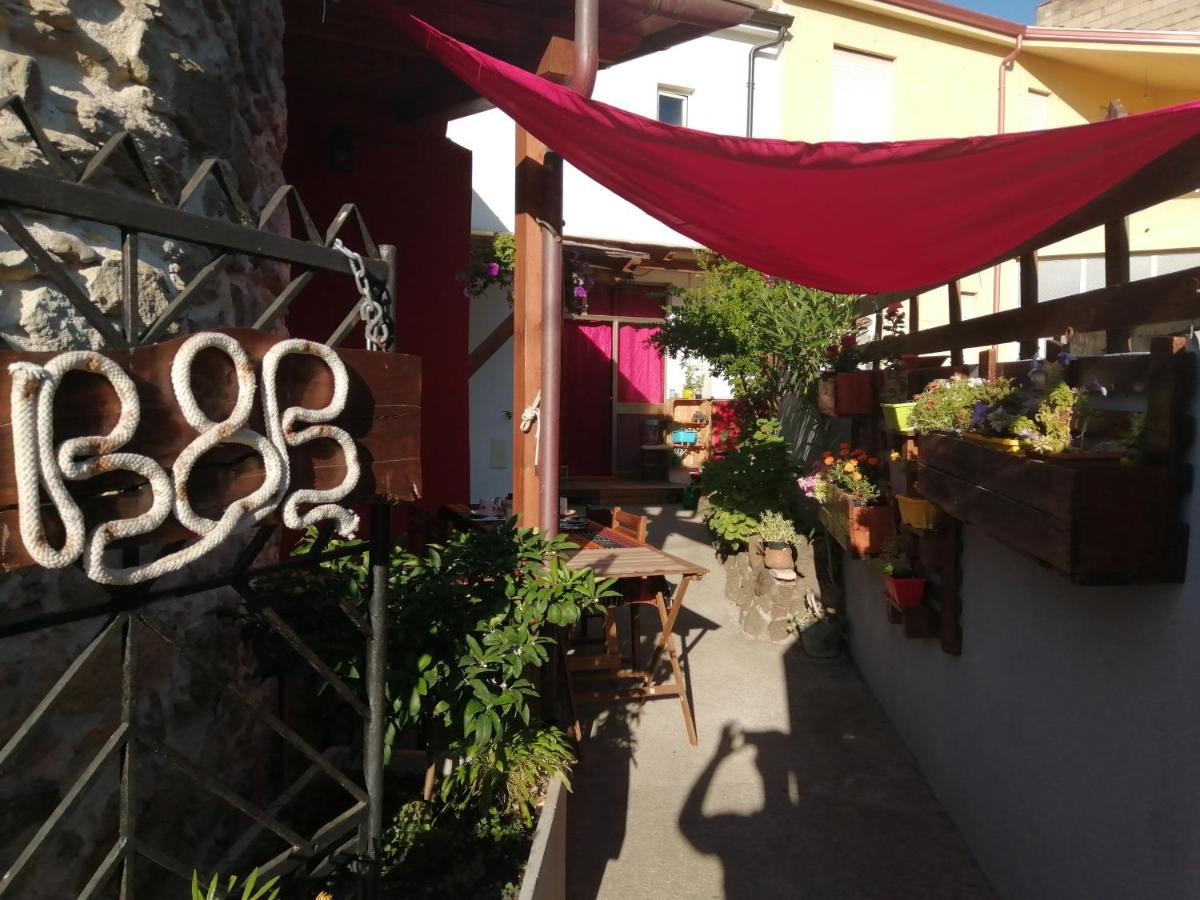 B&B Daddanca Ales Exterior foto